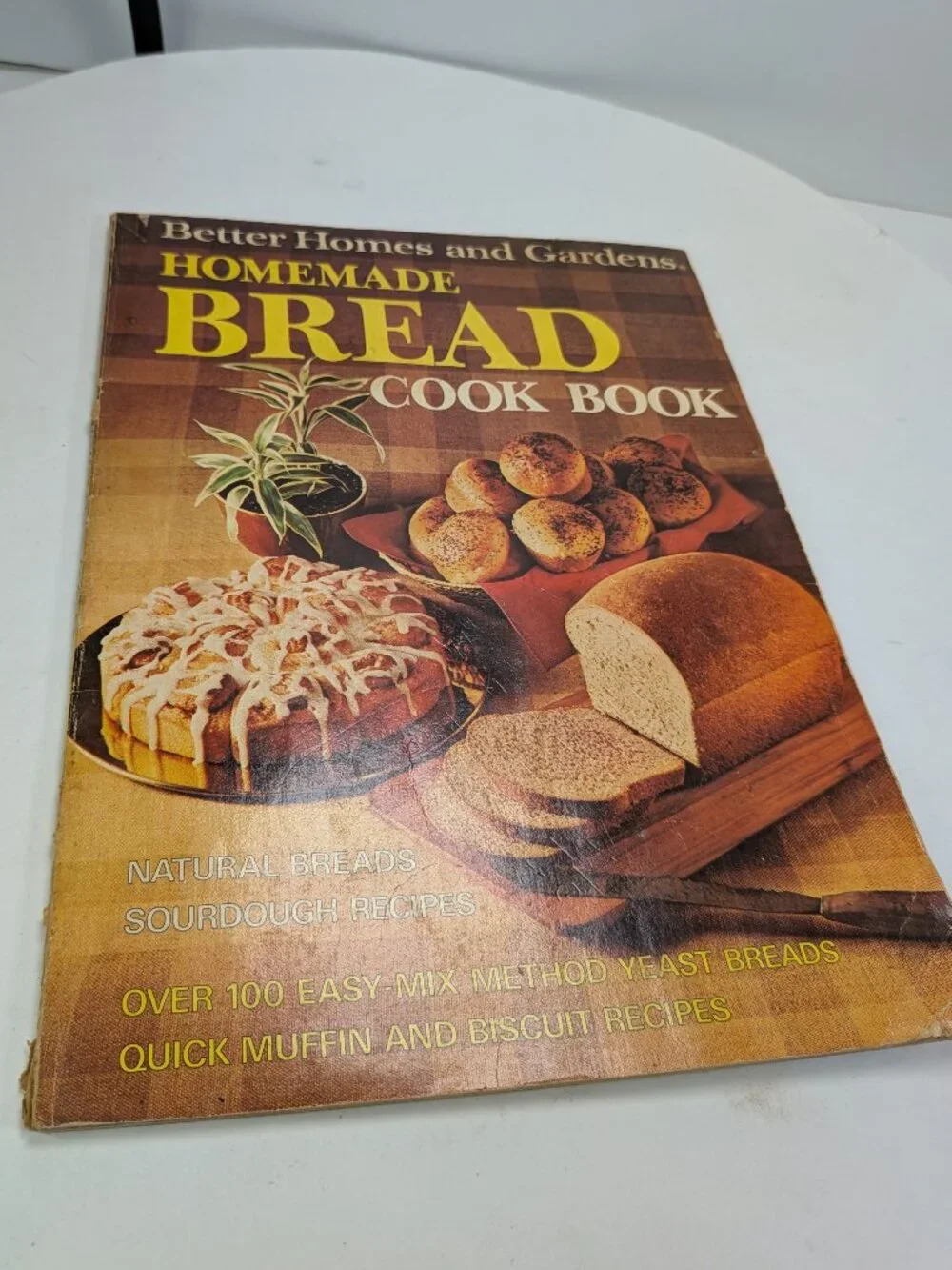 Vintage 1981 Better Homes and Gardens Homemade Bread Cook Book Sourdough Yeast